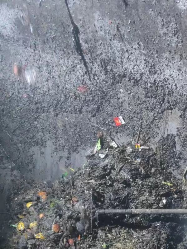 大宁污水池清理